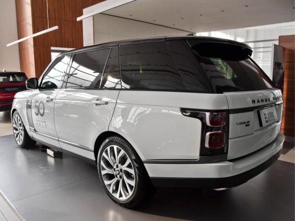 英國進口大型SUV,豪華行駛質感一流,實拍路虎攬勝 英國進口大型SUV,豪華行駛質感一流,實拍路虎攬勝