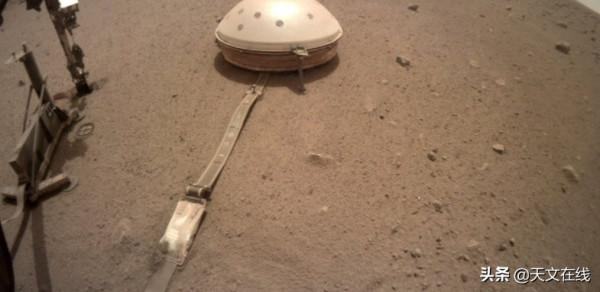 NASA：鼴鼠挖不動了？洞察號火星車出馬