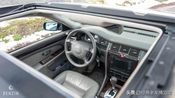 第一代奧迪A8頂配6.0W12，日耳曼D級豪車的曠世之作