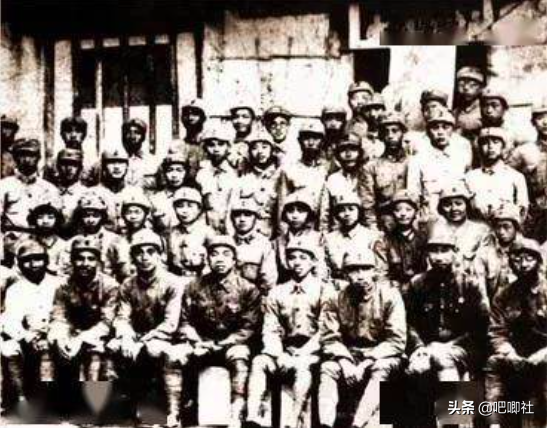 他改變總部方案，打贏後，劉亞樓起草長文嘉獎，林總改為8個字