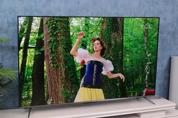 智屏開創新的宅家環境，打造驚豔視覺體驗