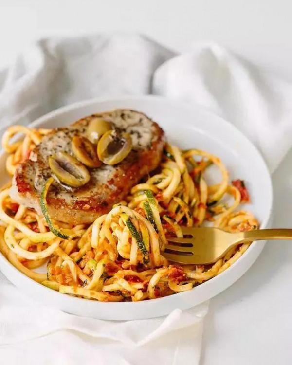 下酒菜不知道吃啥？清新爽口，解油膩的十種開胃冷盤做法