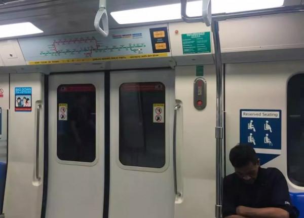 中國口岸之城,原本與香港直通高鐵,如今卻全部停止執行 中國口岸之城,原本與香港直通高鐵,如今卻全部停止執行