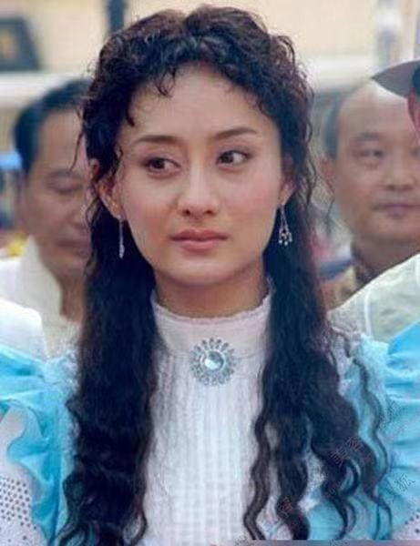 陳德容、黃奕、孫菲菲，扒一扒那些出道驚豔但很快長殘的美女們