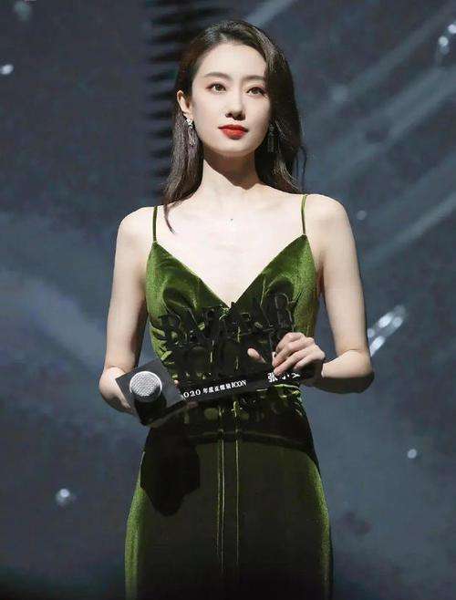 一陣不見判若兩人，臉卻還是那張臉！紅氣養人這門玄學，不得不信