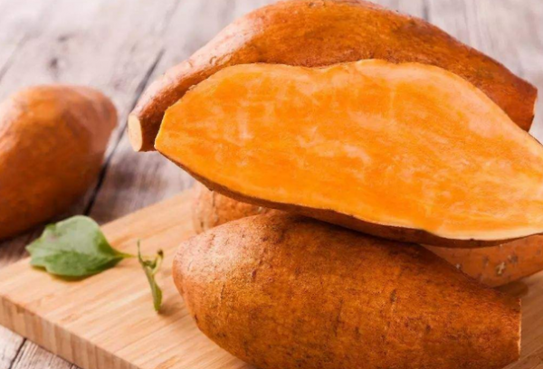 鍾南山認為：早上是養胃“黃金期”，常吃3種早餐，或有助養胃