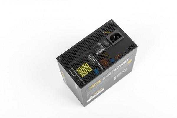 牛皮&;鋁合金的藝術-幾何未來Cowboy裝機分享 牛皮&;鋁合金的藝術-幾何未來Cowboy裝機分享