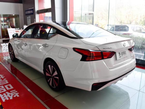 座椅舒服還省油,B級車銷量王,實拍天籟 座椅舒服還省油,B級車銷量王,實拍天籟