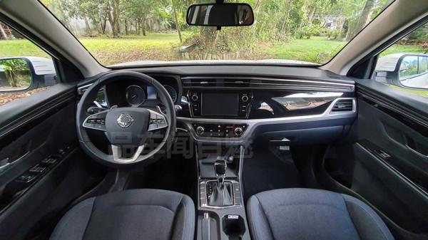 還記得它嗎？全新一代雙龍柯蘭多實拍，造型硬派，配1&period;5T動力&plus;6AT