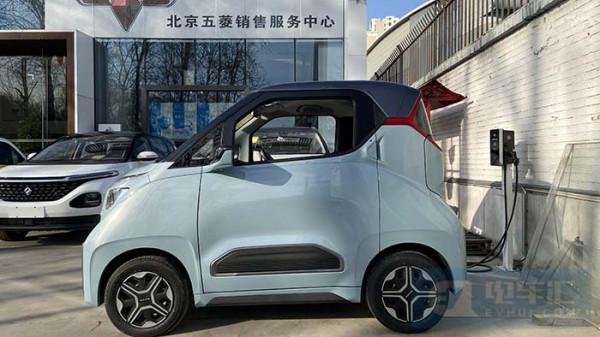 續航305km，五菱高階版NanoEV探店體驗