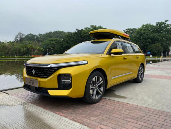 外觀運動+內在空間大，寶駿Valli僅7萬多起，可家用可旅行，實惠