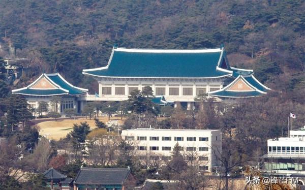 牽引炮上跳下4人,手持衝鋒槍掃射,回顧埃及總統薩達特遇刺事件 牽引炮上跳下4人,手持衝鋒槍掃射,回顧埃及總統薩達特遇刺事件