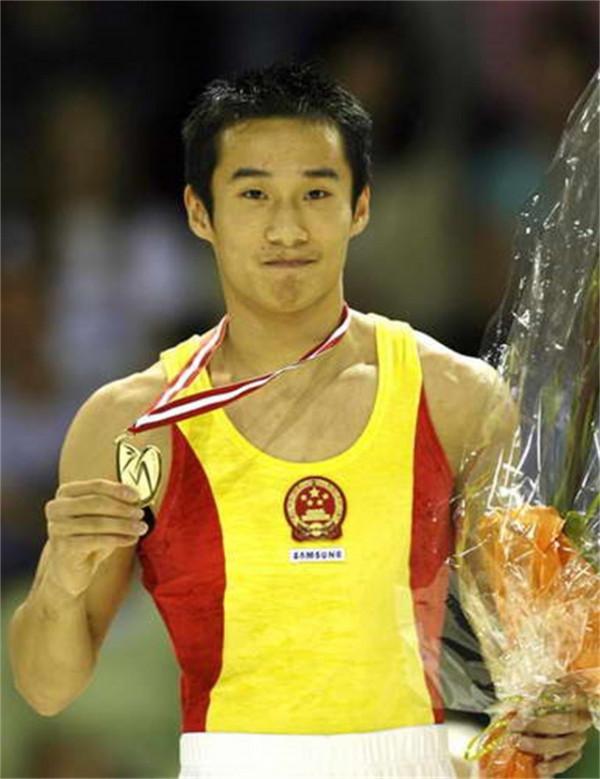 奧運冠軍肖欽:女友詐騙5800萬,被牽連退役,消失8年後再次露面 奧運冠軍肖欽:女友詐騙5800萬,被牽連退役,消失8年後再次露面