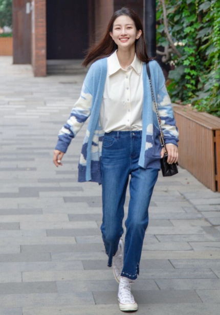 今年秋天流行簡約風穿搭,學會這幾個搭配小技巧,輕鬆擺脫路人感 今年秋天流行簡約風穿搭,學會這幾個搭配小技巧,輕鬆擺脫路人感