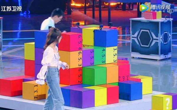 《最強大腦》第五期題目太幼稚，觀眾秒解答案，選手卻接連犯錯