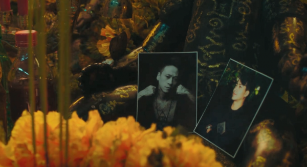 女歌星懷抱洋娃娃割腕自殺，最新越南恐怖電影，很有創意