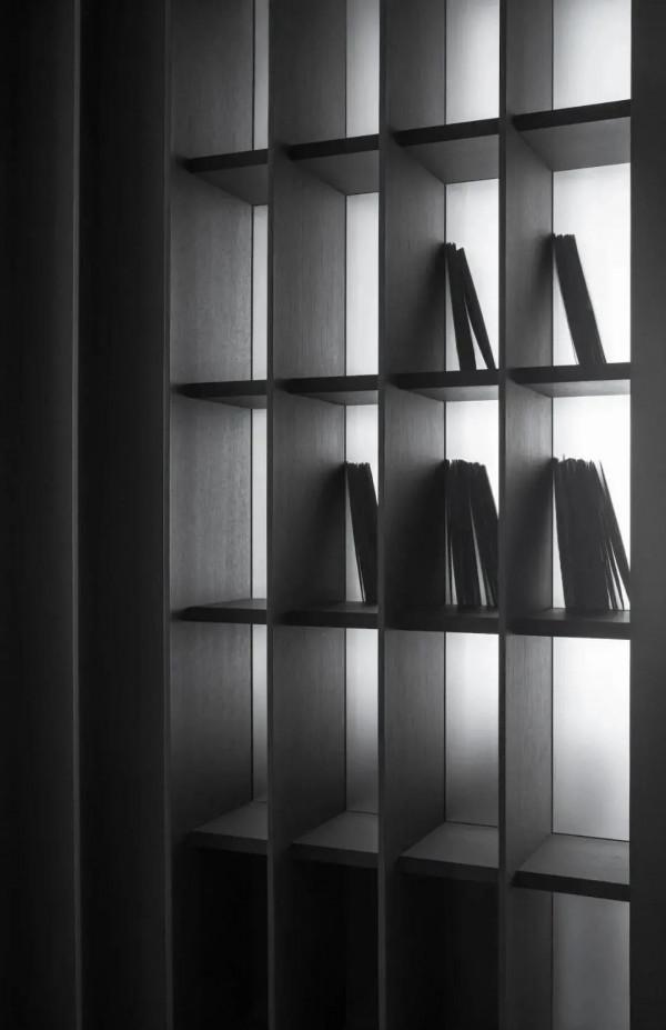 黑色極簡丨光與影,白與黑,來一場時間與空間的對話 黑色極簡丨光與影,白與黑,來一場時間與空間的對話