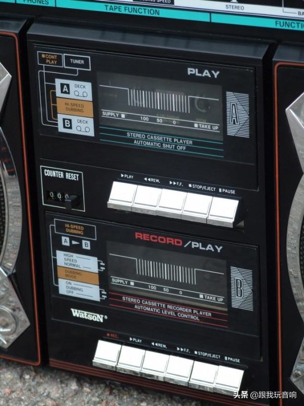 80年代無線電盒式錄音機行動式音響 80年代無線電盒式錄音機行動式音響