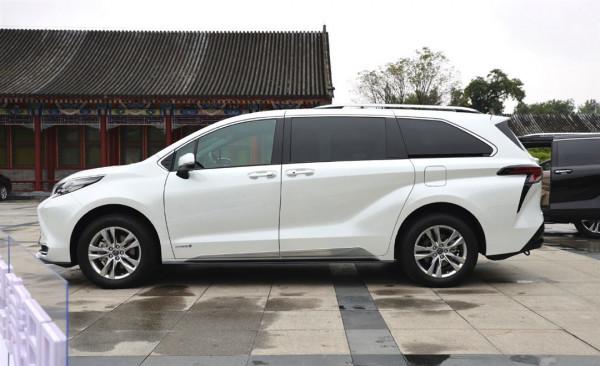 32萬元確定能買到想要的配置?靜態體驗到處都香的豐田賽那 32萬元確定能買到想要的配置?靜態體驗到處都香的豐田賽那