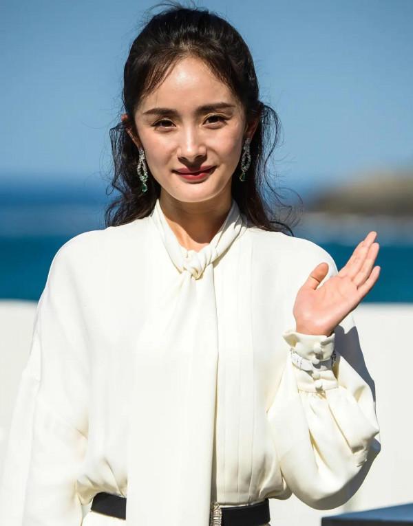 這些年削骨的女明星臉還好嗎?後遺症一大堆,有些都開始崩了 這些年削骨的女明星臉還好嗎?後遺症一大堆,有些都開始崩了