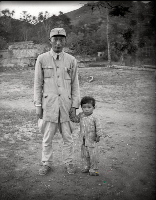 1980年，聶榮臻接見一47歲日本婦女，為何婦女下跪喊“父親”？