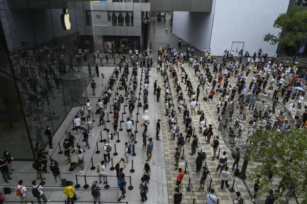 你還在跪舔蘋果手機嗎 你還在跪舔蘋果手機嗎