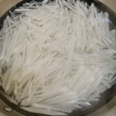 #精緻一人食#蘿蔔絲煮鯽魚