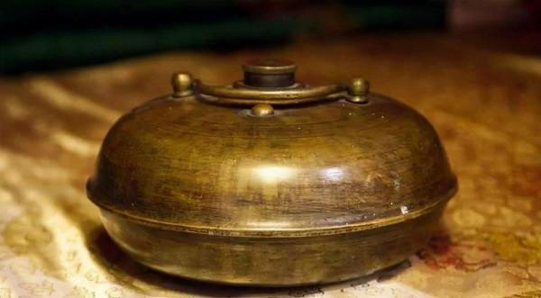 古人沒暖氣沒羽絨服，是怎麼度過冬天的呢？他們有取暖法寶