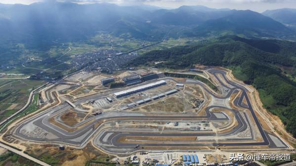 賽事｜陸文龍登頂總積分榜首 亞洲保時捷卡雷拉杯戰火再燃寧波賽道