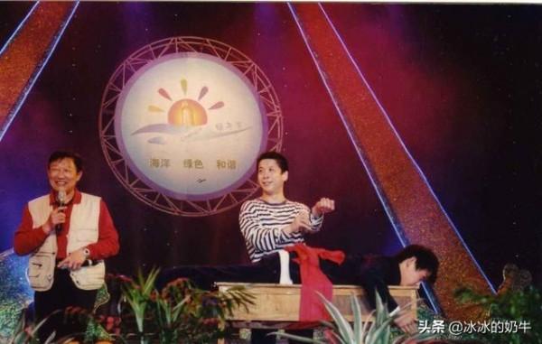 《曲苑雜壇》曾捧紅了兩個人，一個叫洛桑，另外一個便是於小飛