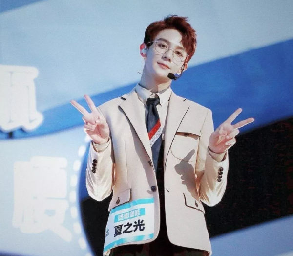 近20位明星被扒買求婚戒指，有偶像有演員，網友還查了鹿晗關曉彤