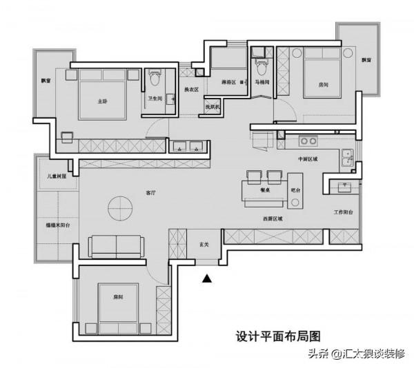 進門就被她家的裝修吸引,乾淨大氣溫暖,電視牆和陽臺很值得參考 進門就被她家的裝修吸引,乾淨大氣溫暖,電視牆和陽臺很值得參考