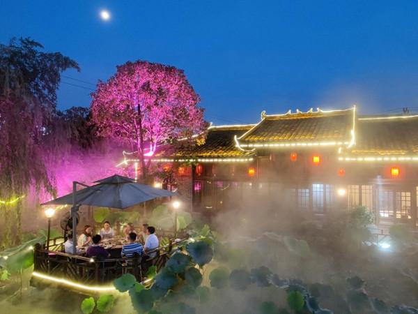 重慶人吃火鍋的姿勢，你真的學不會