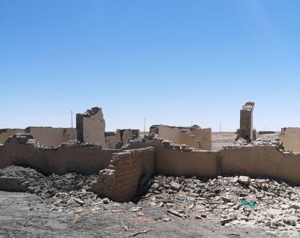 石油名城變“鬼城”,曾居住10萬人,現只剩斷瓦殘垣 石油名城變“鬼城”,曾居住10萬人,現只剩斷瓦殘垣