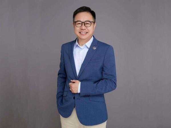 華人運通李峰:兵敗之後,正名之初 華人運通李峰:兵敗之後,正名之初