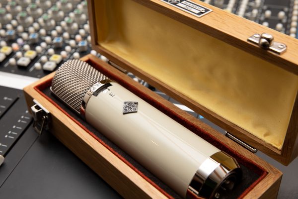 世界頂級話筒品牌&mdash;TELEFUNKEN （德律風根）