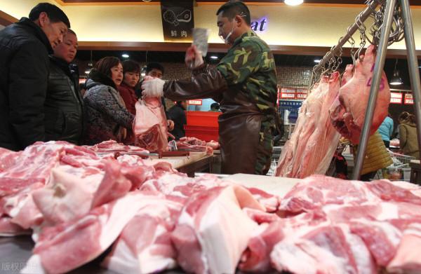 12月10日！大肥“洗盤”成功，東北豬價開始反彈，屠宰場壓價失敗