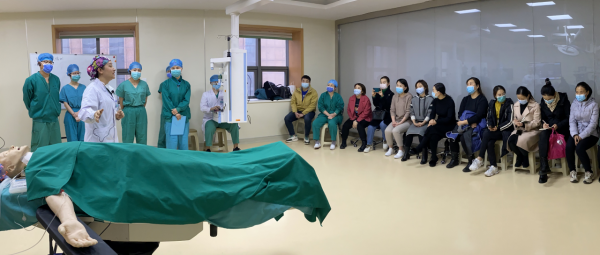 河南省醫版VR專案“唯愛絲”演練開路,高難度手術插管分分鐘搞定 河南省醫版VR專案“唯愛絲”演練開路,高難度手術插管分分鐘搞定