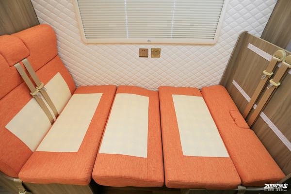 同價位之爭!4款上汽躍進H300平頭輕卡房車選誰不選誰? 同價位之爭!4款上汽躍進H300平頭輕卡房車選誰不選誰?