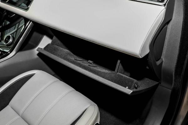 車長4米8，2.0T和3.0T兩種動力可選，路虎星脈到底表現怎麼樣？