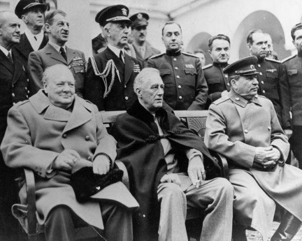 英國為何堅決不放棄幾千人的馬島，卻願意歸還香港？有何特別之處