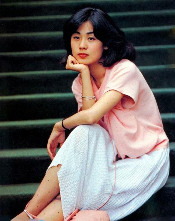 19歲出演《牧馬人》走紅,與朱時茂傳緋聞,叢珊“消失”去哪了? 19歲出演《牧馬人》走紅,與朱時茂傳緋聞,叢珊“消失”去哪了?