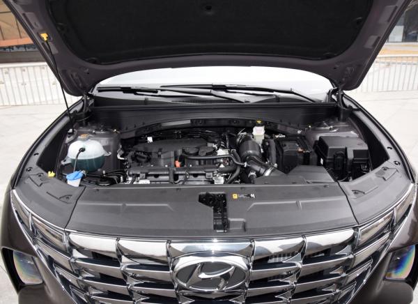 第五代途勝L,除了燈光漂亮,動力也拔尖,跑山路不飄 第五代途勝L,除了燈光漂亮,動力也拔尖,跑山路不飄