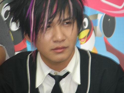 人間清醒大張偉：堅持和隊友對半分賬，拒絕黃小蕾，只寵胖媳婦兒