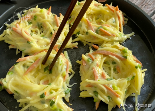 家裡有土豆就能學會的菜,5分鐘就上桌,簡單省事,孩子超愛吃 家裡有土豆就能學會的菜,5分鐘就上桌,簡單省事,孩子超愛吃