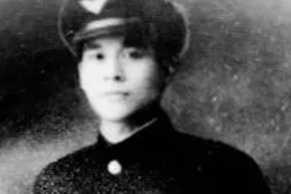 1968年才&OpenCurlyDoubleQuote;暴露&rdquo;身份的紅色特工，秘密潛伏27年，究竟為了什麼？