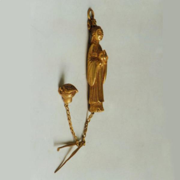 1956年,浙江村民為蓋豬圈,上山採石料,卻意外挖出107件文物 1956年,浙江村民為蓋豬圈,上山採石料,卻意外挖出107件文物