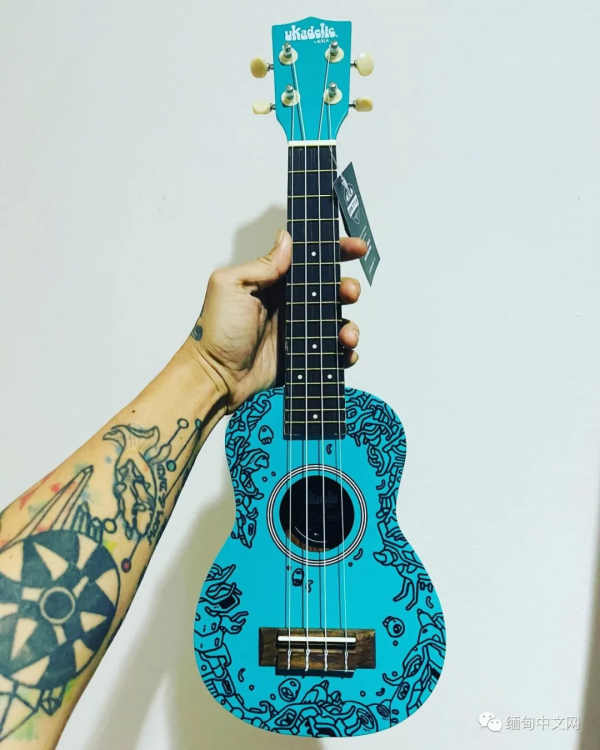 緬甸著名歌手打破世界紀錄後,父母竟登報和他斷絕關係!咋回事? 緬甸著名歌手打破世界紀錄後,父母竟登報和他斷絕關係!咋回事?