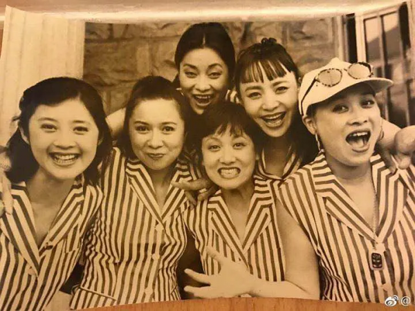 那英兒子高興：被父親拋棄留下陰影，母親再婚後繼父治癒他的半生