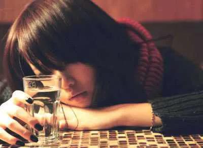 網路暴力的代表作!《微微一笑很傾城》教會了我們什麼? 網路暴力的代表作!《微微一笑很傾城》教會了我們什麼?